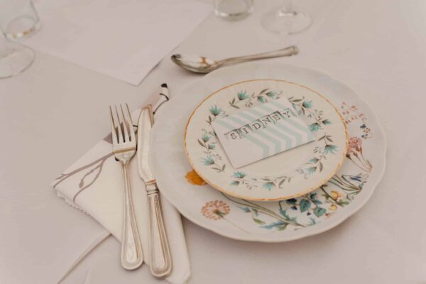 Lorna Neil-4 Wedding table styling with Lorna Syson napkins and bespoke decorative details